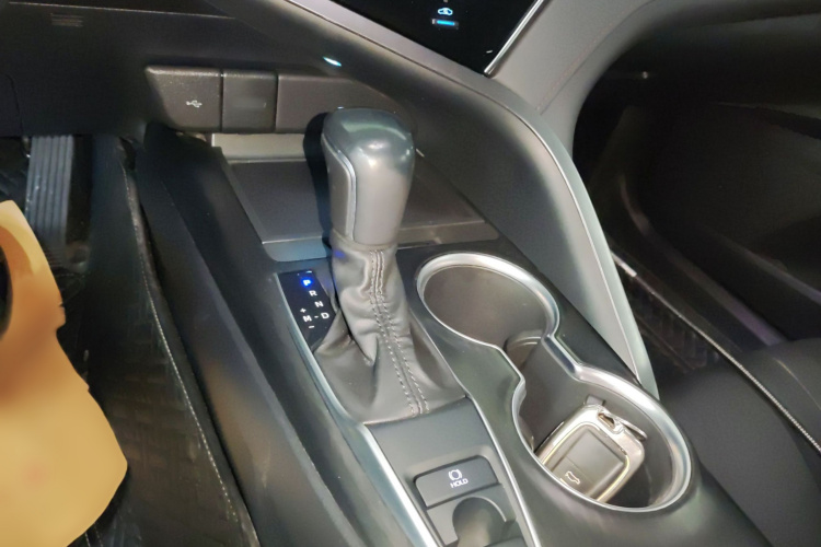 丰田 凯美瑞 2021款 2.0G 豪华版局部细节18