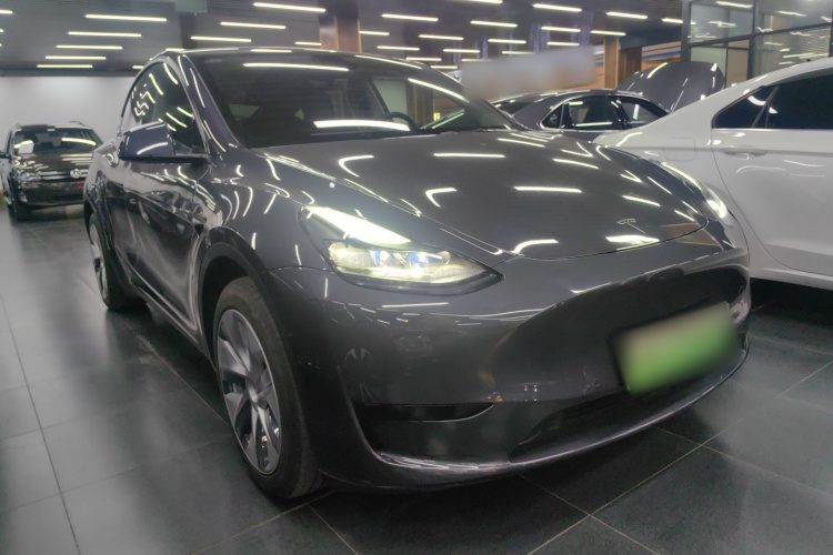 特斯拉 Model Y 2022款 改款 后轮驱动版车身外观3
