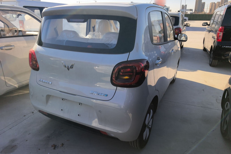 五菱汽车 宏光MINIEV 2025款 四门版 进阶款车身外观7