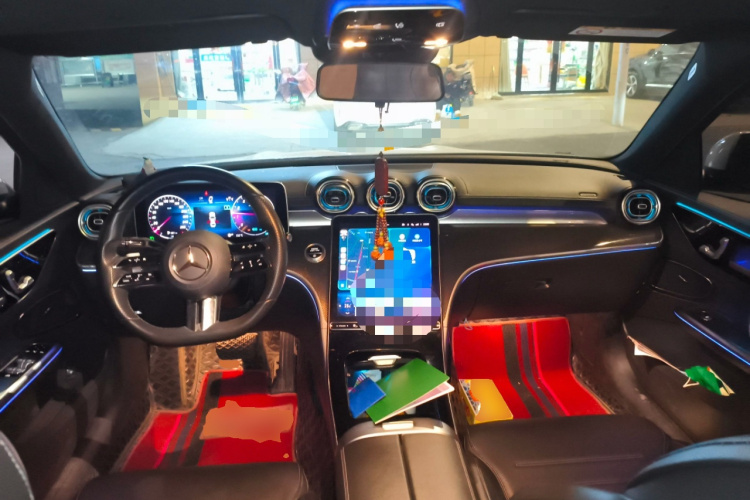奔驰C级 2022款 C 260 L 运动版中控内饰12