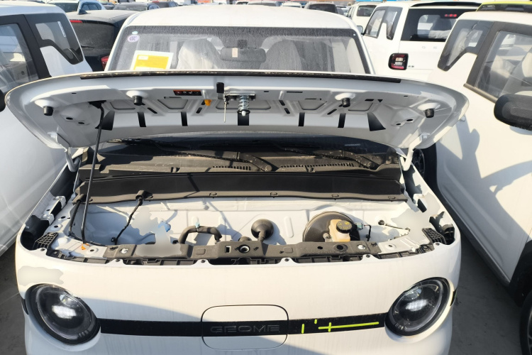 吉利银河 熊猫 2025款 210km 元气熊机舱底盘24