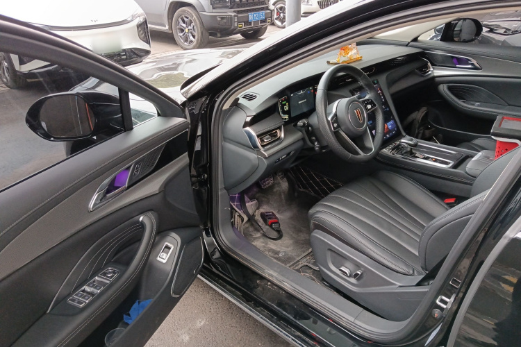 红旗H5 2023款 1.5T DCT智联旗韵版中控内饰7003