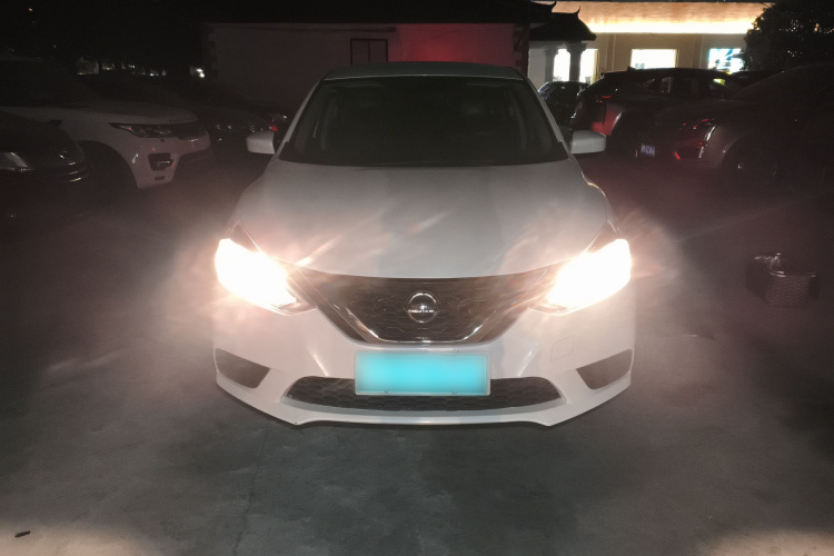 日产 轩逸 2021款 经典 1.6XE CVT舒适版车身外观2