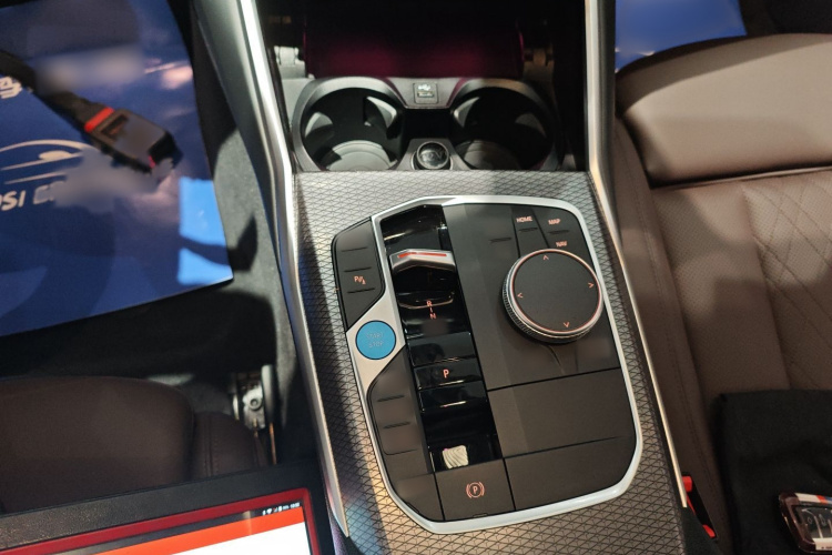 宝马i3 2024款 eDrive 40 L 曜夜套装局部细节18