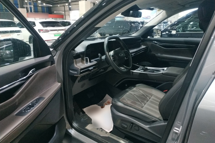 福特 2025款 锐界L 2.0T EcoBoost E混动四驱七座至尊型中控内饰20