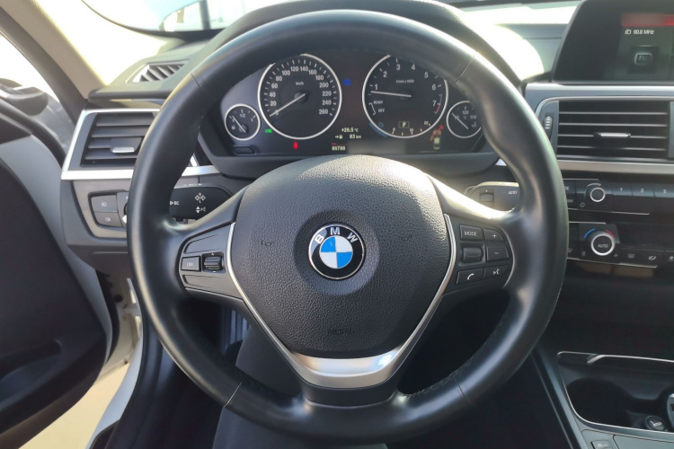 宝马3系 2018款 320Li 时尚型中控内饰13