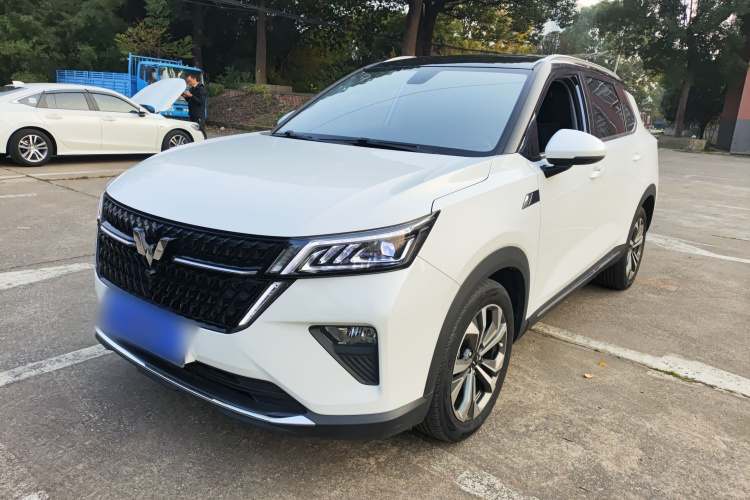 五菱汽车 五菱星辰 2021款 1.5T CVT星辉版车身外观1