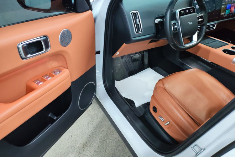 理想汽车 理想L6 2024款 Pro中控内饰20