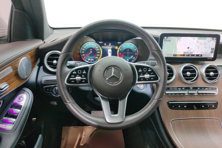 奔驰GLC 2020款 GLC 300 L 4MATIC 豪华型中控内饰13