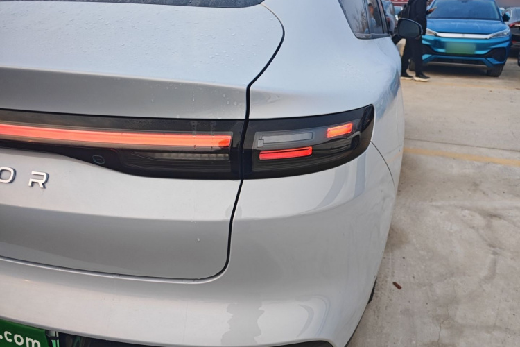 零跑汽车 零跑B01 2025款 650激光雷达版车身外观6001