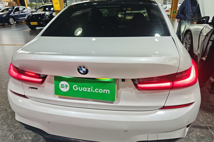 宝马3系 2022款 325Li M运动套装车身外观6004