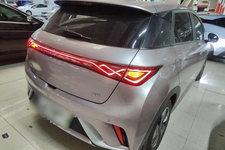 比亚迪 海豚 2025款 420km 时尚版车身外观7