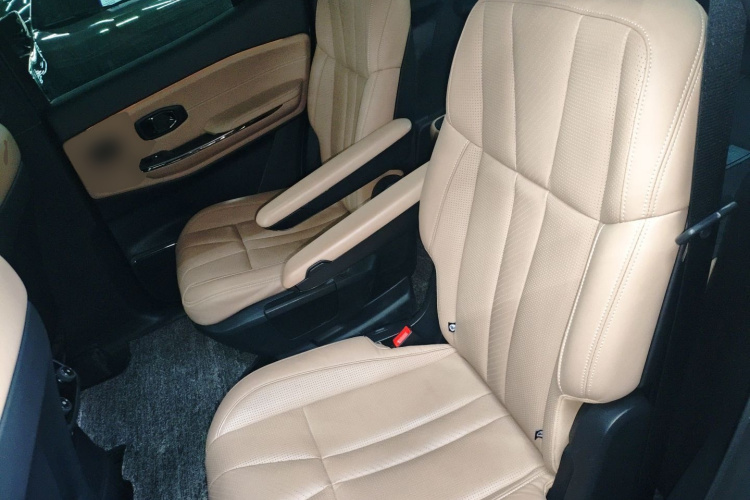 蔚来ES8 2020款 580KM 签名版 六座版中控内饰21