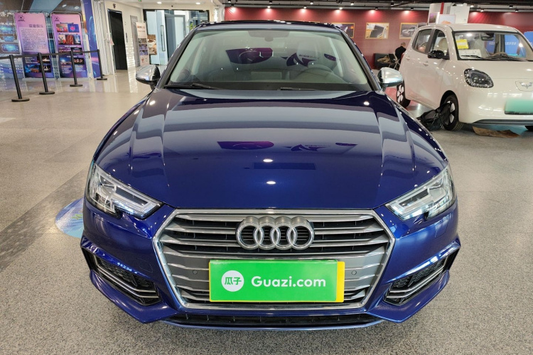 奥迪A4L 2018款 30周年年型 40 TFSI 时尚型车身外观2