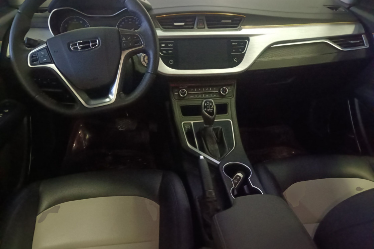 吉利汽车 远景 2020款 改款 1.5L CVT亚运版中控内饰7002