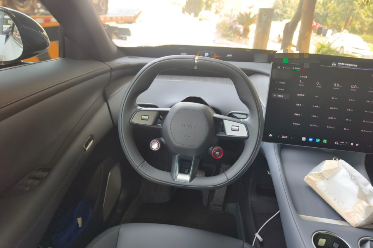 小米汽车 小米YU7 2025款 超长续航四驱Pro版中控内饰13