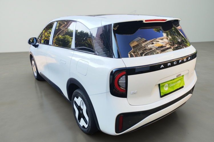 ARCFOX极狐 极狐考拉S 2024款 PRO车身外观5