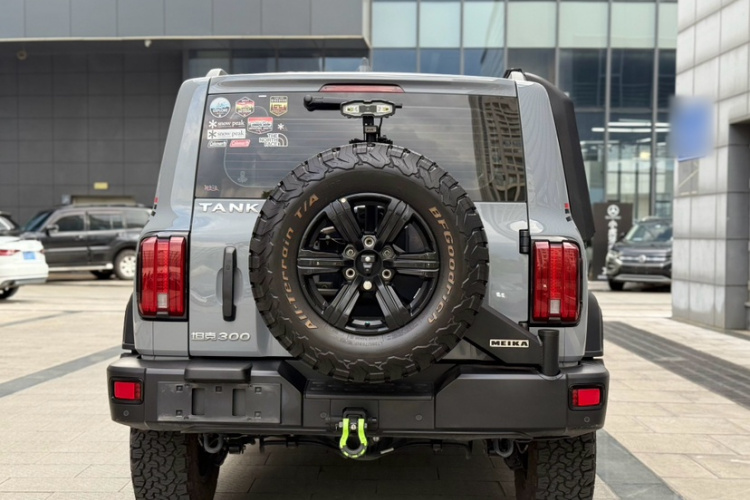 坦克300 2023款 越野版 2.0T 征服者车身外观6004