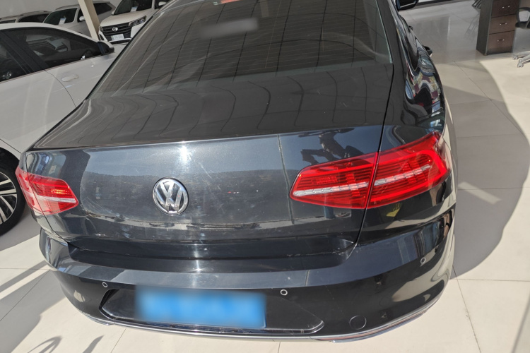 大众 迈腾 2019款 330TSI DSG 豪华型 国V车身外观6