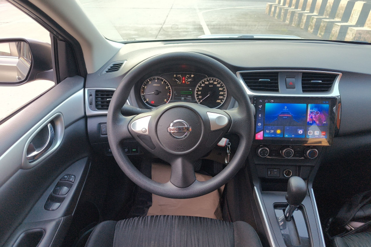 日产 轩逸 2022款 经典 1.6XE CVT舒适版中控内饰13