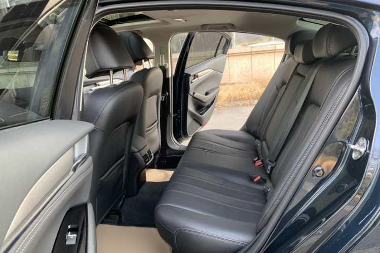 马自达 阿特兹 2020款 2.0L 蓝天豪华版中控内饰7008