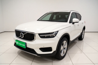 沃尔沃XC40 2021款 T4 四驱智行时尚版