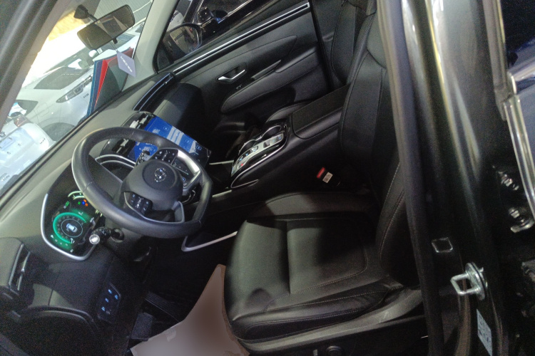 现代 2023款 途胜L 1.5T 自动两驱GLX精英版中控内饰19