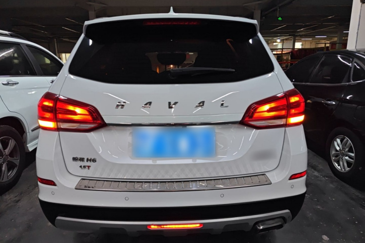哈弗H6 2017款 蓝标 运动版 1.5T 自动两驱豪华型车身外观6
