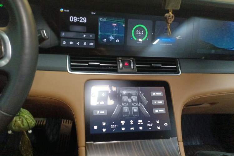 理想汽车 理想ONE 2020款 增程6座版局部细节16