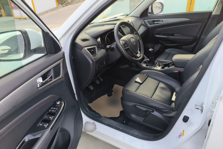 长安CS75 2017款 尚酷版 1.5T 手动锋享型中控内饰7003