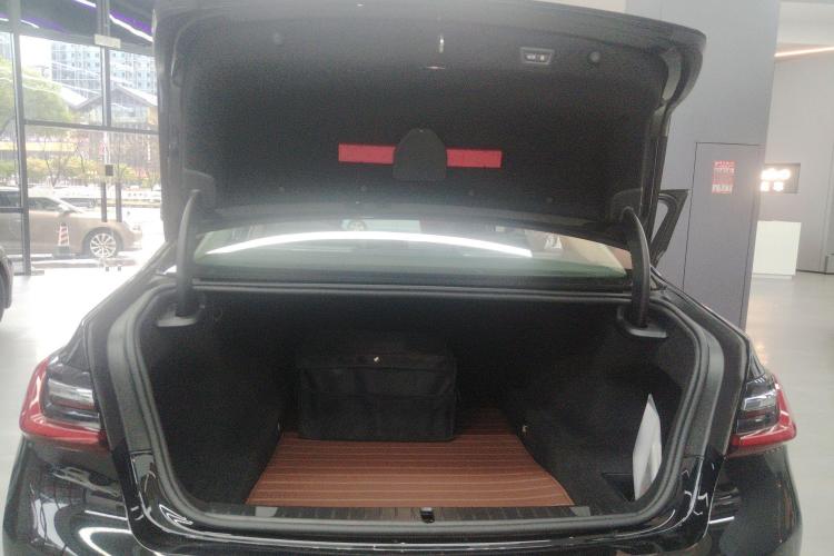 宝马7系 2021款 730Li 豪华套装局部细节23