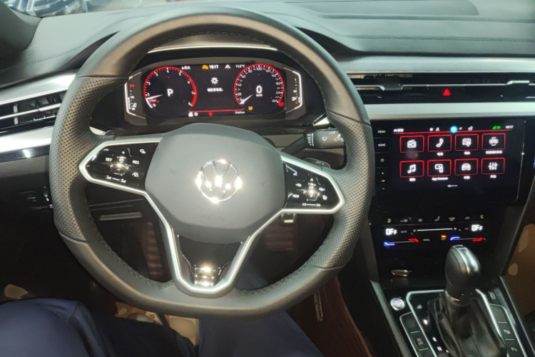 一汽-大众CC 2024款 380TSI 夺目版中控内饰13