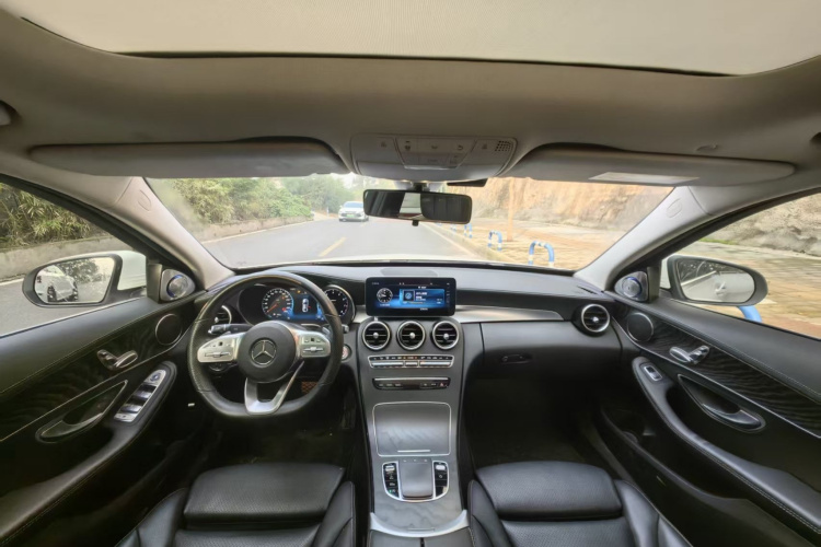 奔驰C级 2021款 C 200 L 时尚型运动版中控内饰7006