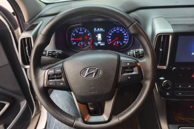 北京现代ix35 2019款 2.0L 自动两驱智勇·畅享版 国V局部细节13