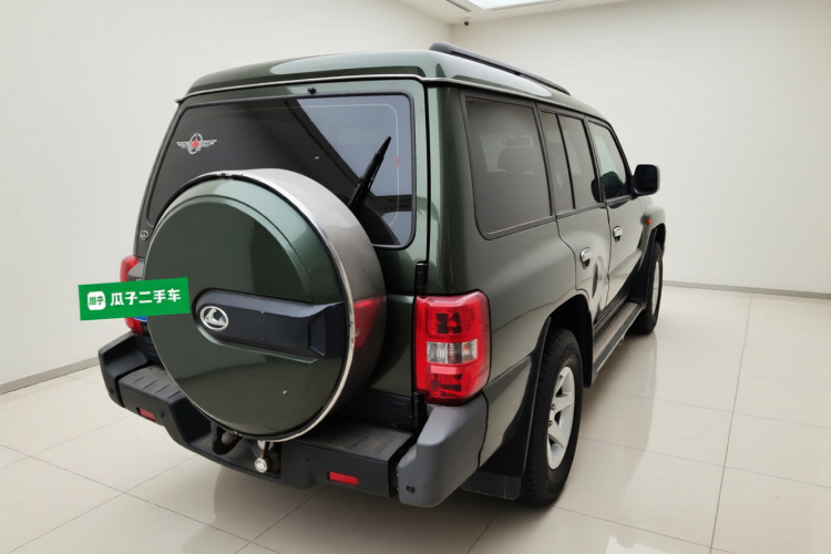 猎豹汽车 猎豹Q6 2015款 2.4L 手动两驱精英型车身外观7