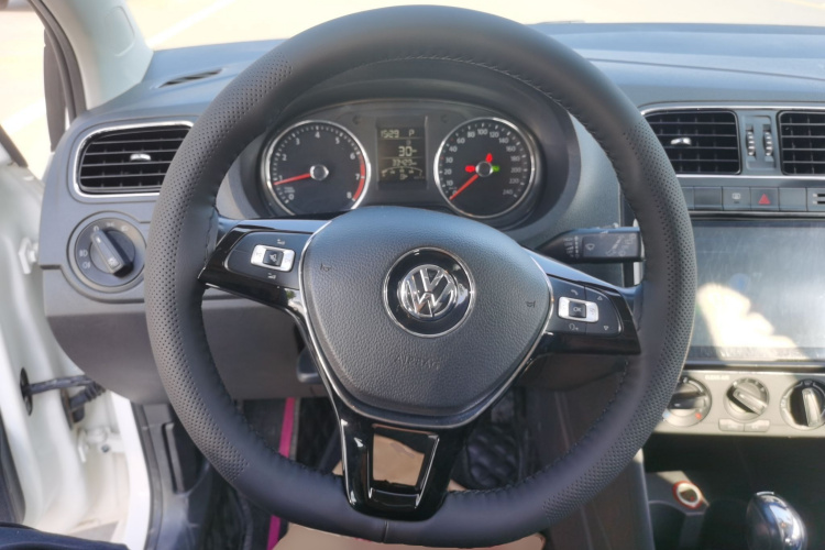 大众 Polo 2016款 1.6L 自动舒适型局部细节13