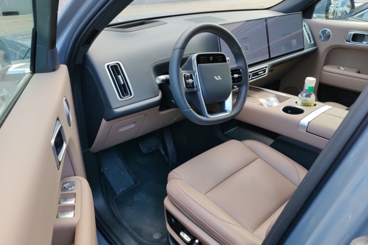 理想汽车 理想L7 2025款 Ultra 智能焕新版中控内饰20