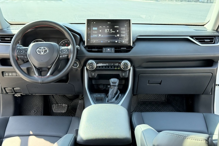 丰田 威兰达 2020款 2.0L CVT两驱豪华版中控内饰7002