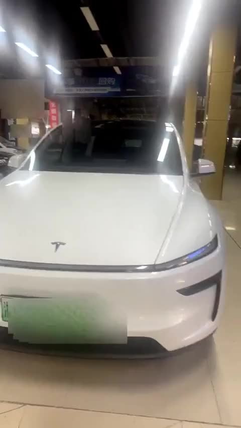 特斯拉 Model Y 2025款 后轮驱动版讲解2