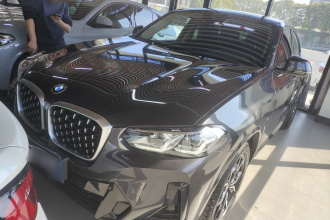 宝马X4 2022款 xDrive 25i M运动套装