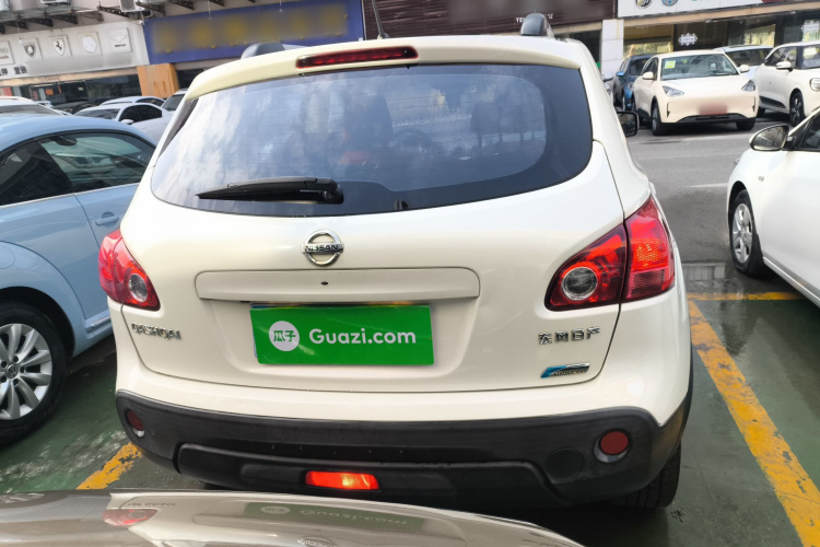 日产 逍客 2015款 2.0XL 酷火 CVT 2WD车身外观6