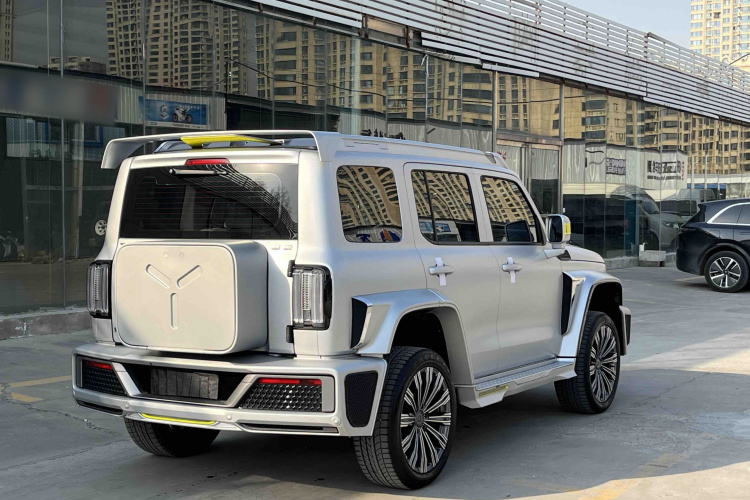 超境汽车 共创坦克300 2021款 2.0T 赛博坦克车身外观6005