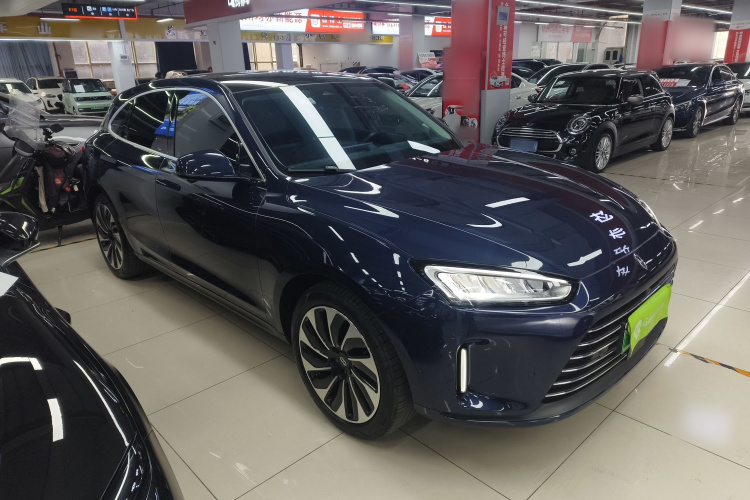 鸿蒙智行 问界M5 2022款 增程后驱标准版车身外观3