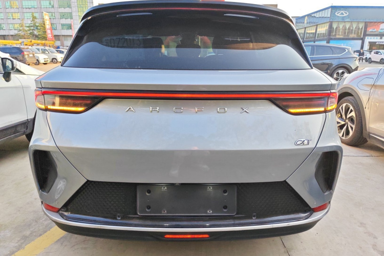 ARCFOX极狐 极狐 阿尔法T(ARCFOX αT) 2021款 653S+ 160kW车身外观6004