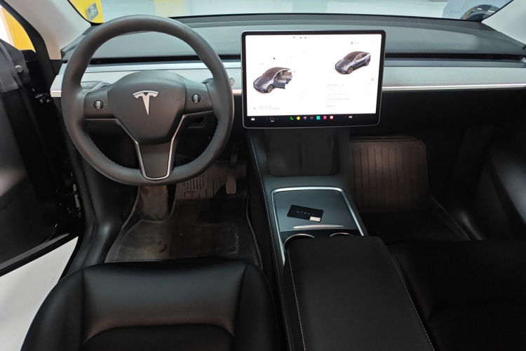 特斯拉 Model Y 2024款 后轮驱动版中控内饰12
