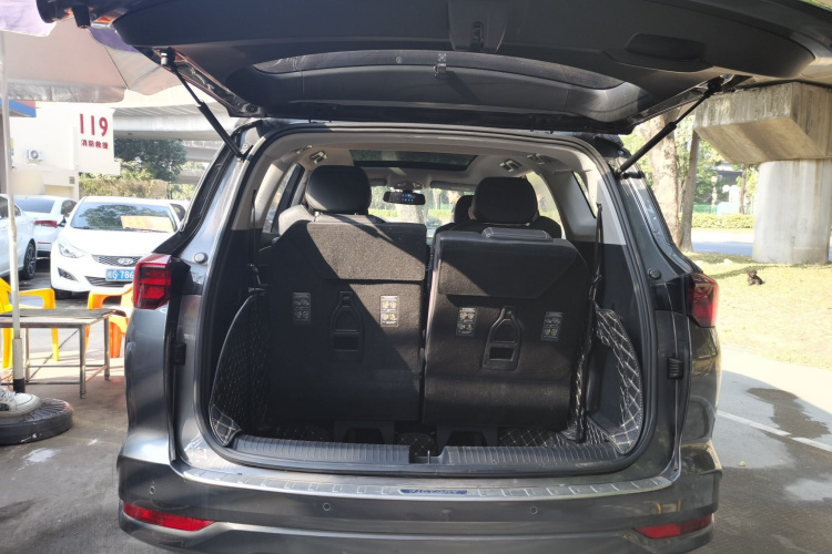 五菱汽车 五菱凯捷 2020款 1.5T CVT旗舰型机舱底盘23