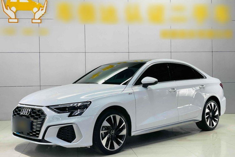 奥迪A3 2023款 改款 A3L Limousine 35 TFSI 时尚运动型车身外观1