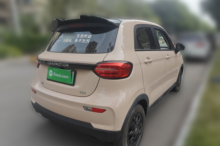 零跑汽车 零跑T03 2023款 310轻享版车身外观6005