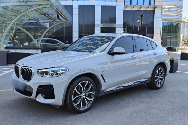 宝马X4 2020款 xDrive25i M越野套装车身外观6002