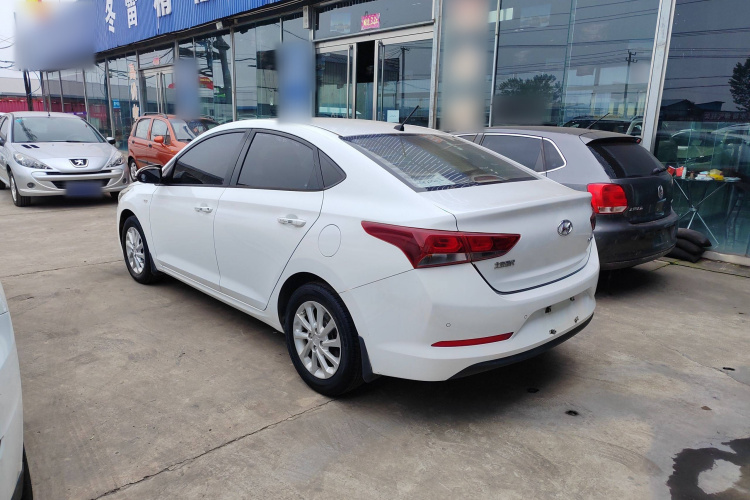 现代 悦纳 2016款 1.4L 手动炫酷版GLS车身外观6005